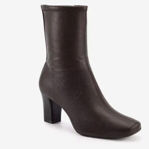 Aerosoles Women’s Cinnamon Brown Bootie Size 8M NWT
